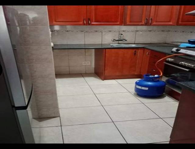 3 BEDROOM TOWNHOUSE FOR SALE IN RIDGEWAY